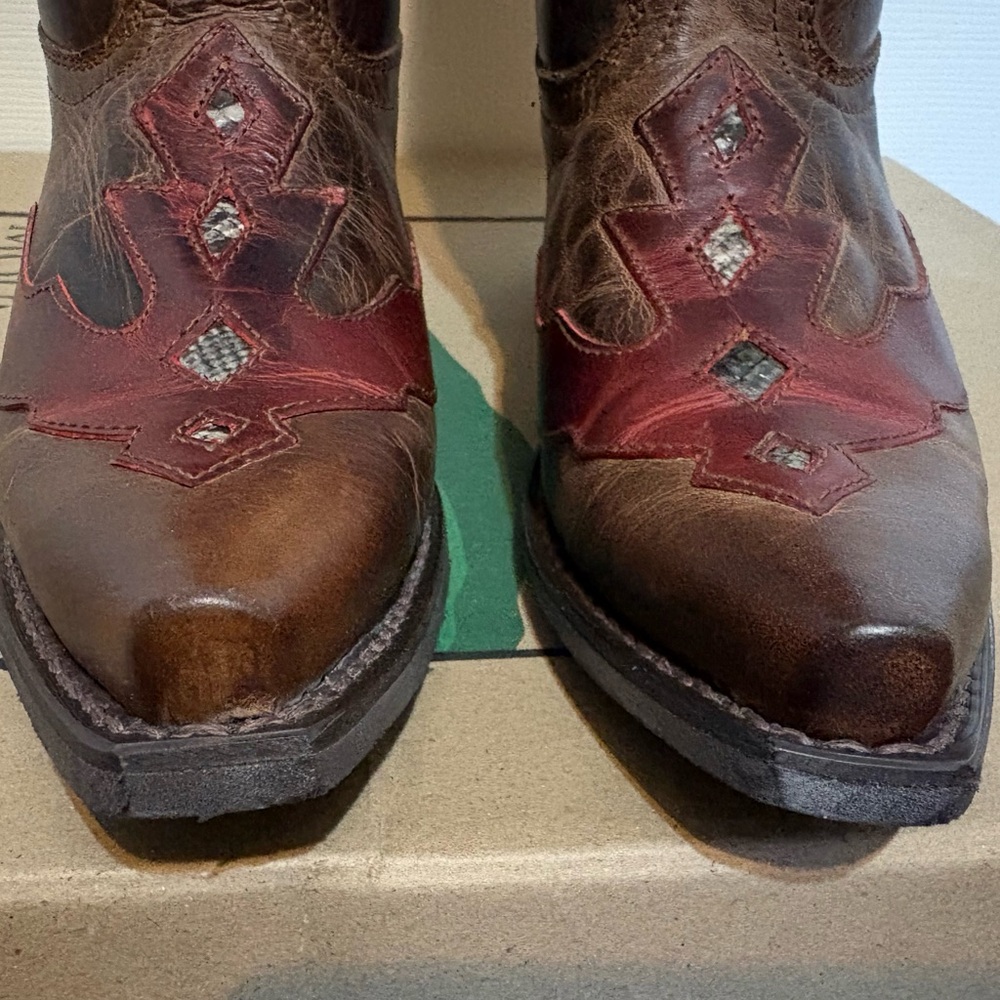 Smoky Mountain Cowboy Boots. Vienna. Distressed Brown/Red. Size 7. Excellent! - Picture 3 of 8
